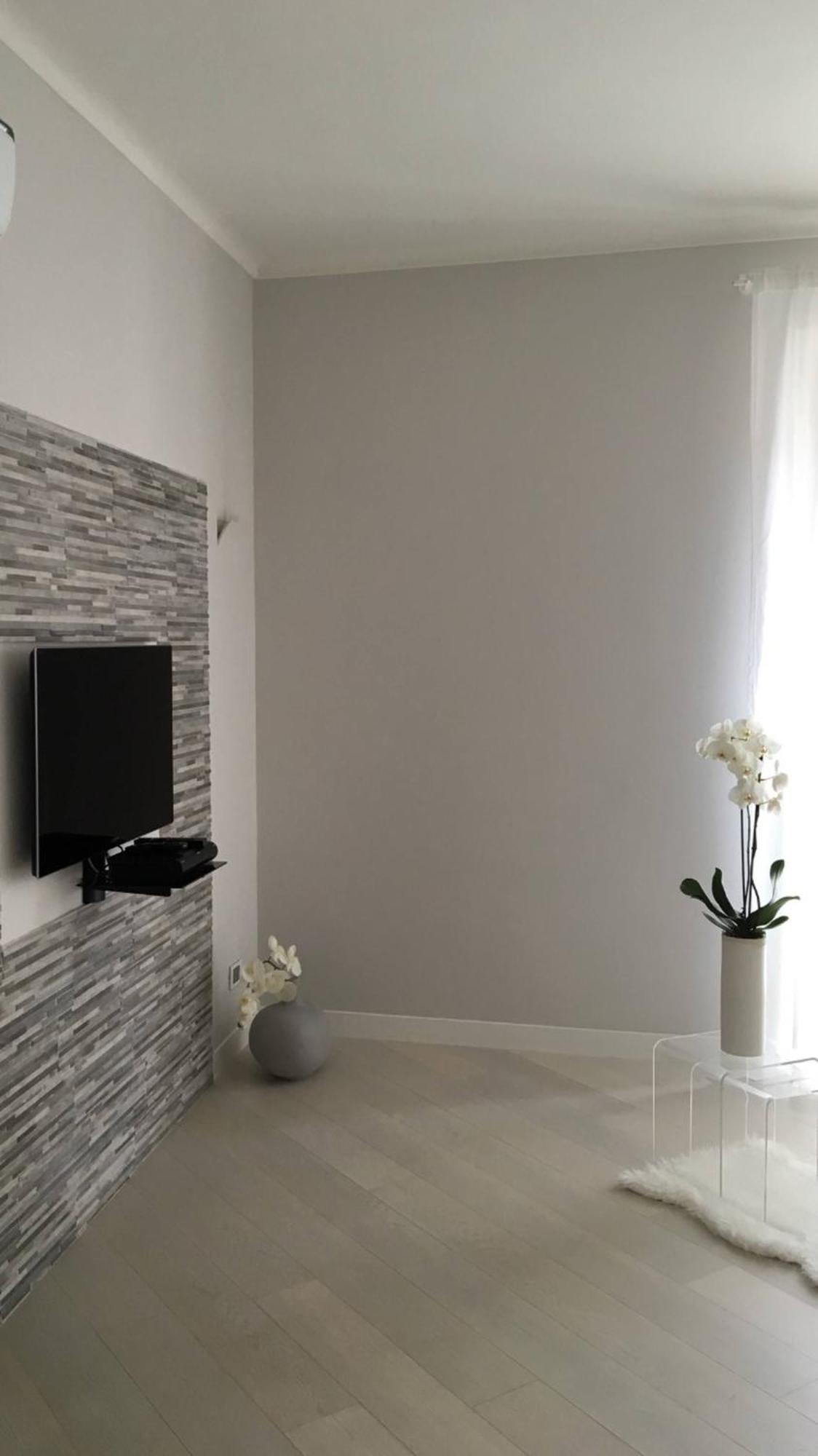 Elegant In A Prime Location Apartment