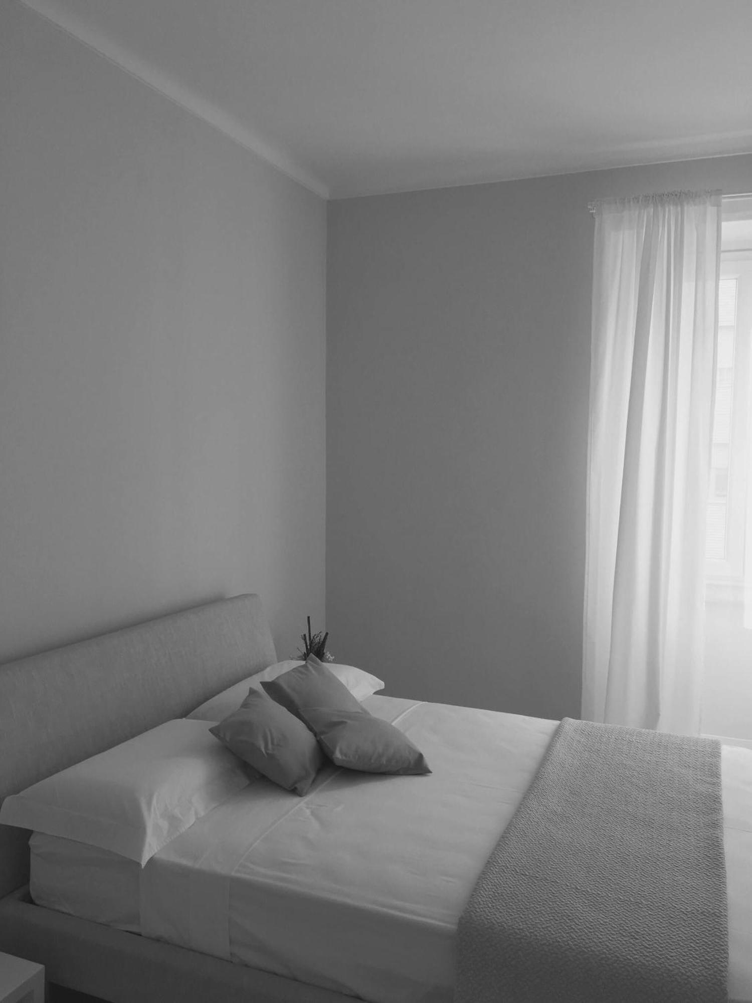 Elegant In A Prime Location Apartment Milan